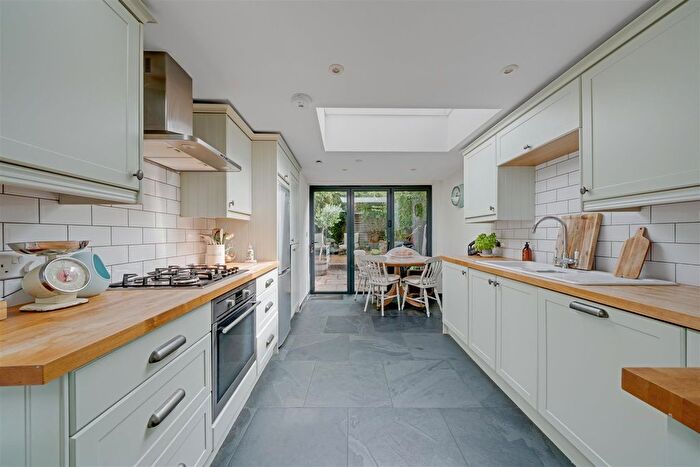3 Bedroom Terraced House To Rent In Sandycombe Road, Richmond, TW9