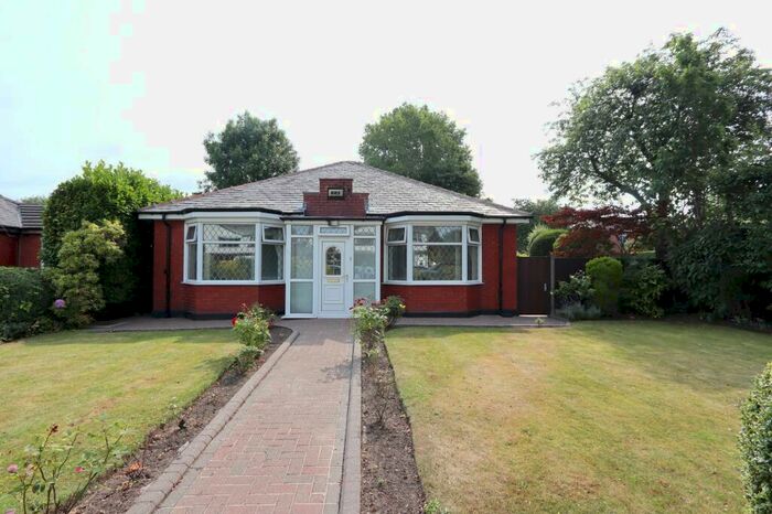 2 Bedroom Detached Bungalow To Rent In Nursery Road, Prestwich, M25