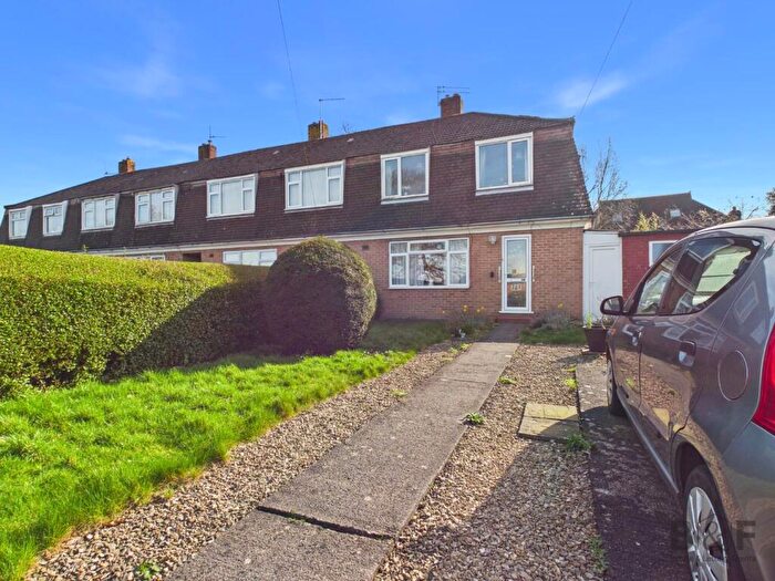 3 Bedroom End Of Terrace House For Sale In Halbrow Crescent, Fishponds, BS16
