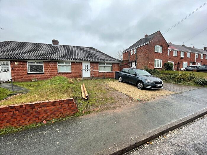 2 Bedroom Bungalow To Rent In Kinfare Drive, Wolverhampton, West Midlands, WV6