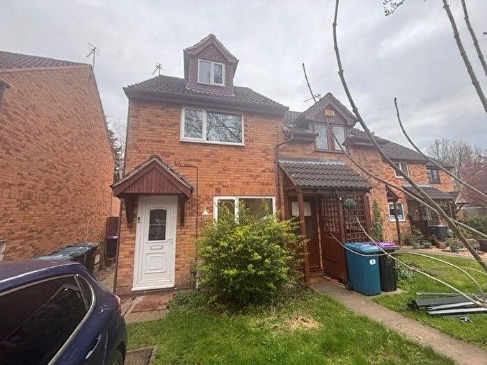 3 Bedroom Semi-Detached House To Rent In Herons Court, West Bridgford, Nottingham, NG2