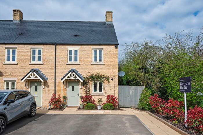 2 Bedroom End Terrace House For Sale In The Furrows, Bourton-On-The-Water, GL54