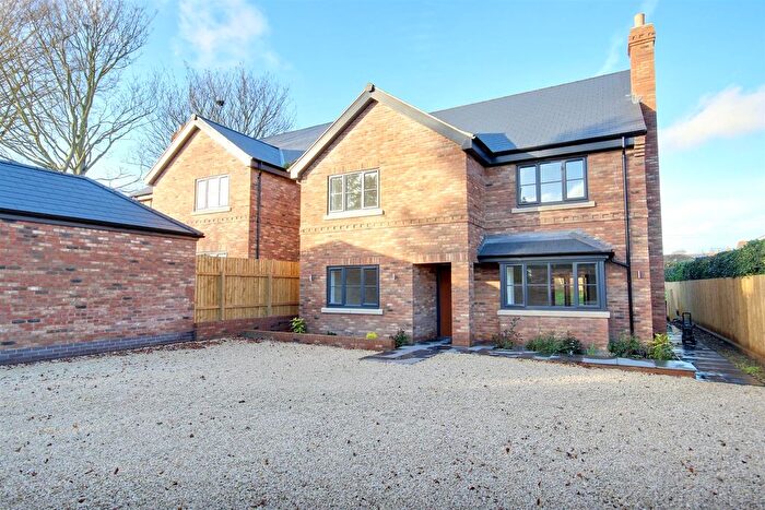 5 Bedroom Detached House For Sale In Ash House, Riplingham Road, Skidby, HU16