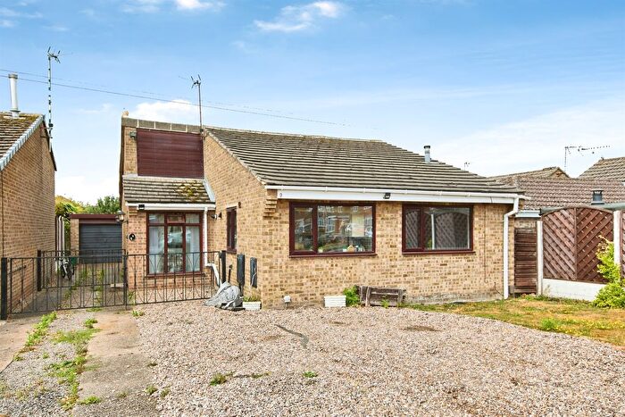 3 Bedroom Detached Bungalow For Sale In Lomond Avenue, Sinfin, Derby, DE24