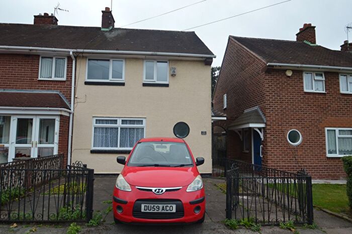 2 Bedroom End Of Terrace House To Rent In Cavindish Road, Walsall, WS2