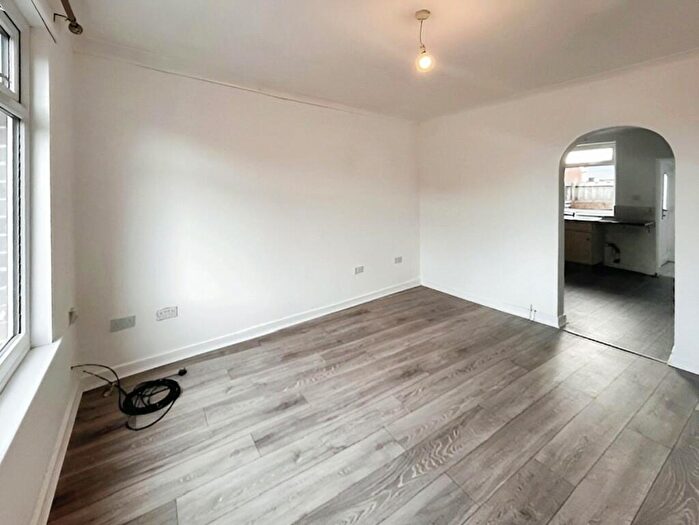 2 Bedroom End Of Terrace House To Rent In Meadow Lane, Stainforth, Doncaster, South Yorkshire, DN7