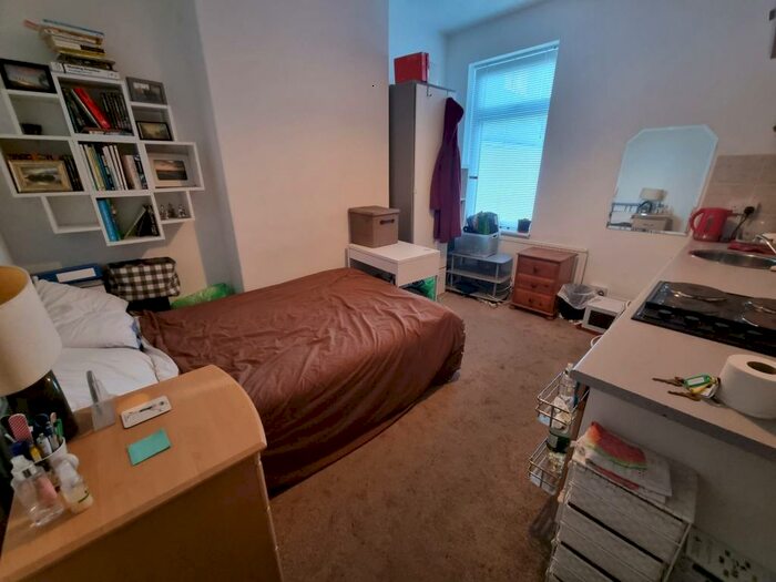Studio To Rent In Marlborough Road, Penylan, Cardiff, CF23