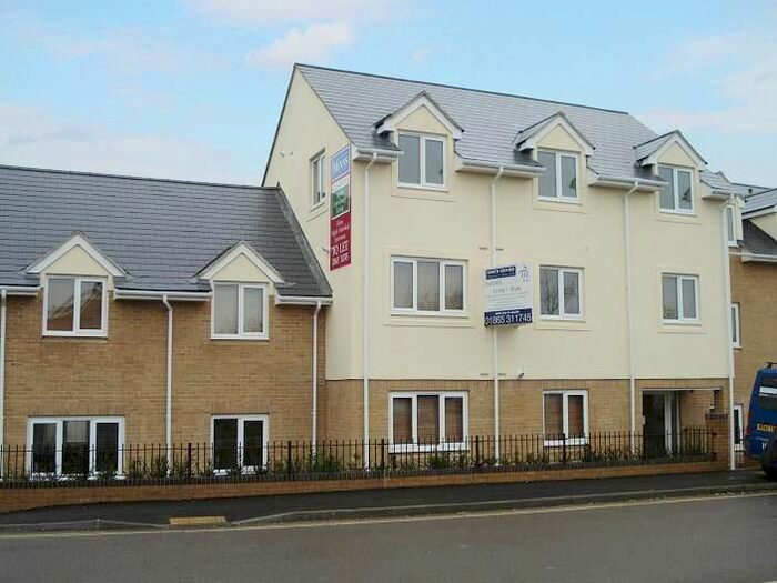 2 Bedroom Flat To Rent In Foresters Way, Kidlington, OX5