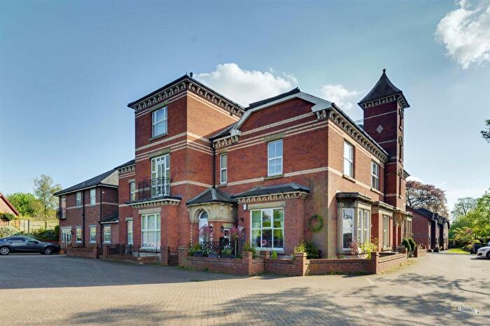 2 Bedroom Apartment For Sale In Newcastle Road, Congleton, CW12