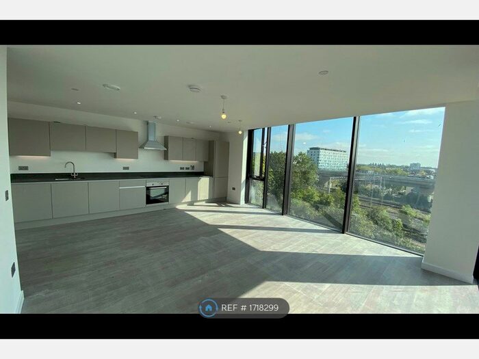 2 Bedroom Flat To Rent In Caspian View, Milton Keynes, MK3