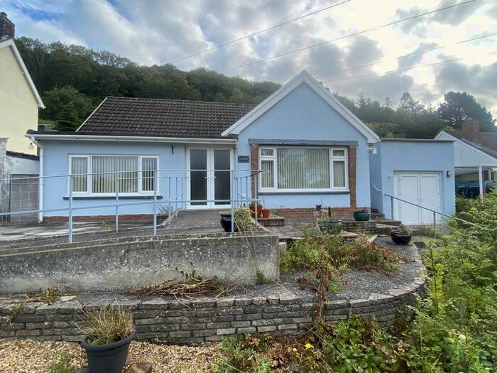 3 Bedroom Property To Rent In Leecroft, Lon Tyllwyd, Llanfarian, SY23