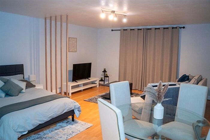 Studio To Rent In Venus House, Westferry Road, London, E14