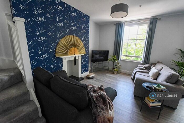 2 Bedroom Flat To Rent In Dormer Place, Leamington Spa, CV32