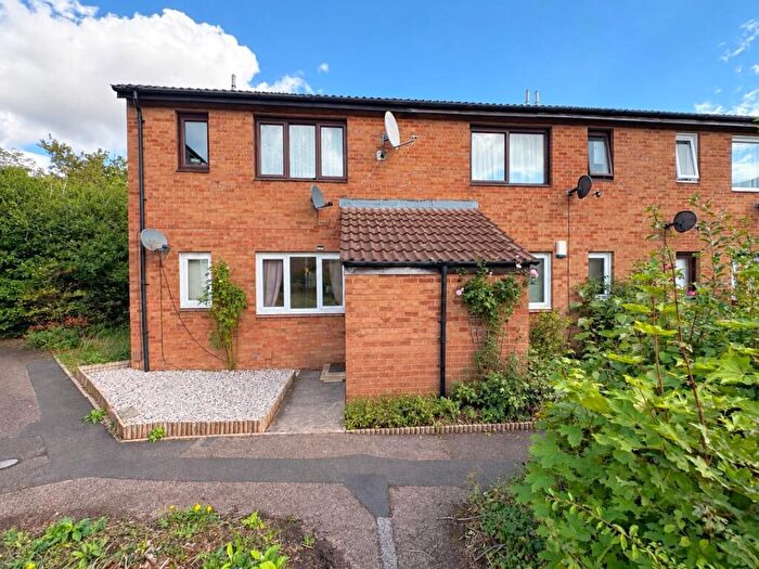 1 Bedroom Maisonette To Rent In Clayhill, Two Mile Ash-, MK8