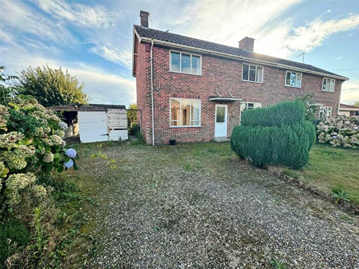 3 Bedroom Semi-Detached House For Sale In Middle Road, Great Plumstead, Norwich, Norfolk, NR13