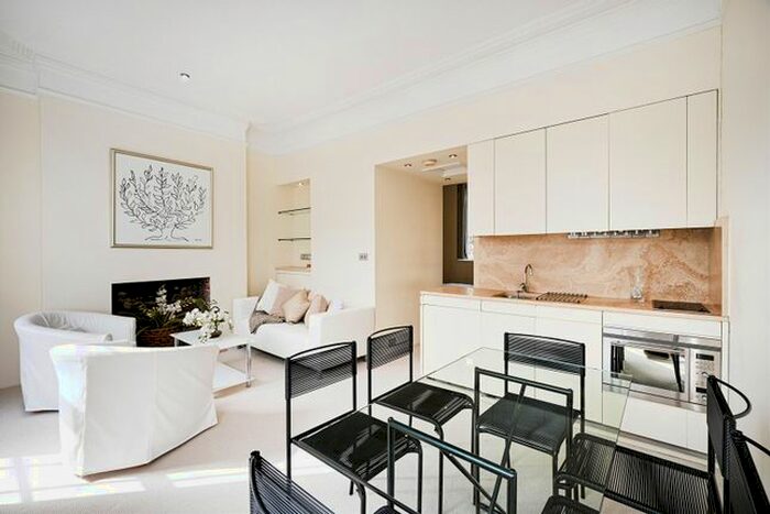 Studio To Rent In Ebury Street, Belgravia, London, SW1W