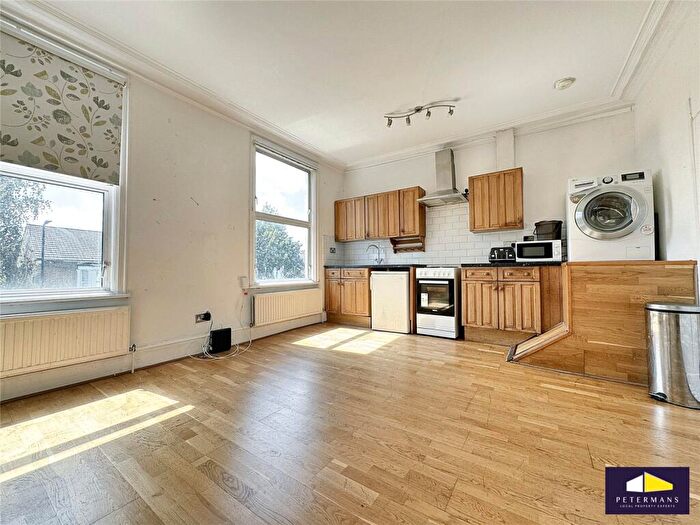 4 Bedroom Apartment To Rent In Underhill Road, East Dulwich, SE22