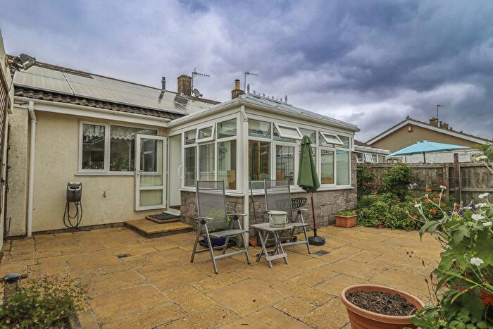 2 Bedroom Bungalow For Sale In Moorcroft Road, Hutton Village, Weston-Super-Mare, BS24