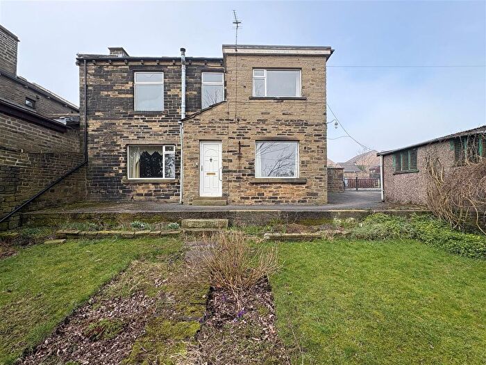 3 Bedroom Semi Detached House For Sale In Long Lane, Queensbury, Bradford, BD13