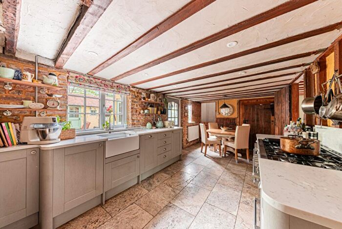 3 Bedroom Cottage For Sale In Newnham Lane, Eastling, ME13