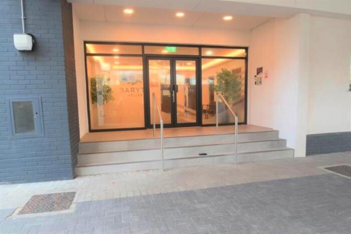 1 Bedroom Flat To Rent In Baryta House, Victoria Avenue, Southend On Sea, Essex, SS2