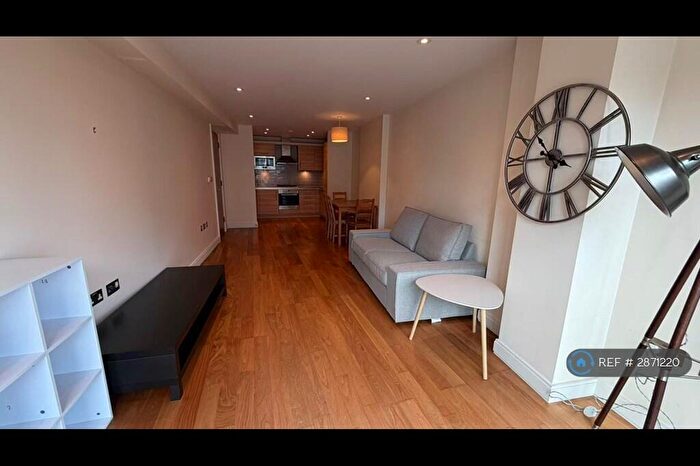 1 Bedroom Flat To Rent In Clerkenwell Road, London, EC1M
