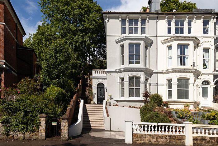 5 Bedroom Semi-Detached House For Sale In St. Helens Road, Hastings, TN34