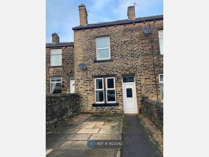 4 Bedroom Terraced House To Rent In Fell Lane, Keighley, BD22