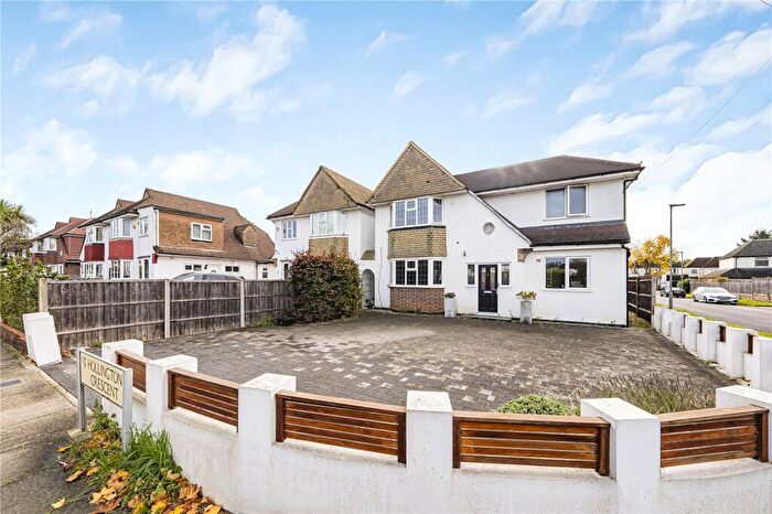 5 Bedroom Link Detached House For Sale In Hollington Crescent, New Malden, KT3