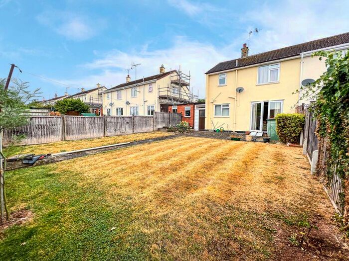 2 Bedroom Semi-Detached House For Sale In Buckland Road, Taunton, TA2