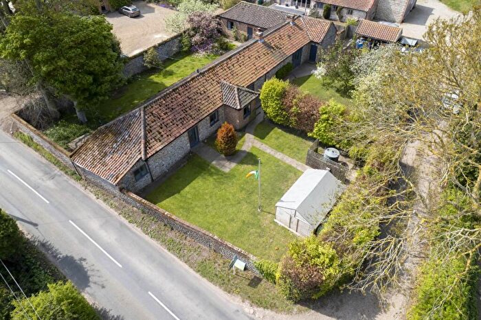 5 Bedroom Barn Conversion For Sale In Knapton Road, Swafield, NR28