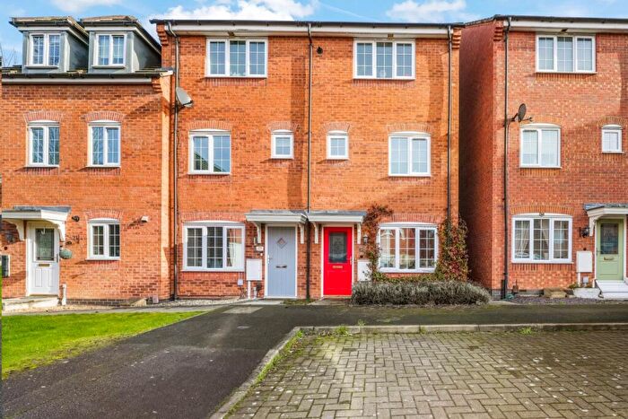 3 Bedroom End Of Terrace House For Sale In Shaw Gardens, Gedling, Nottingham, Nottinghamshire, NG4