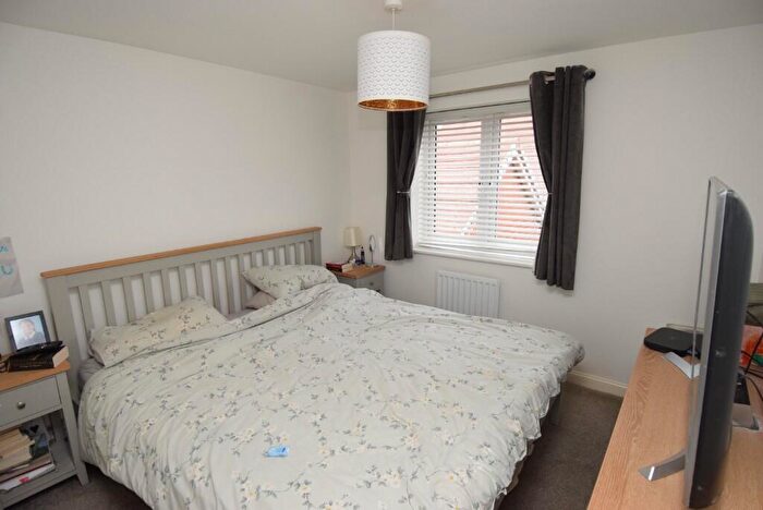 4 Bedroom Detached House For Sale In Matthews Road, Amesbury, SP4