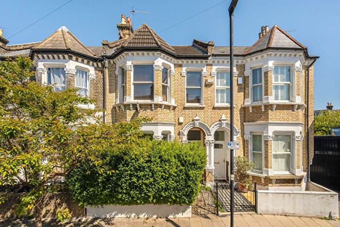 4 Bedroom Terraced House To Rent In Helix Road, Brixton, SW2