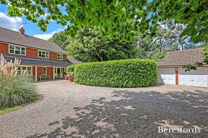 4 Bedroom Detached House For Sale In Redwood Drive, Writtle, CM1
