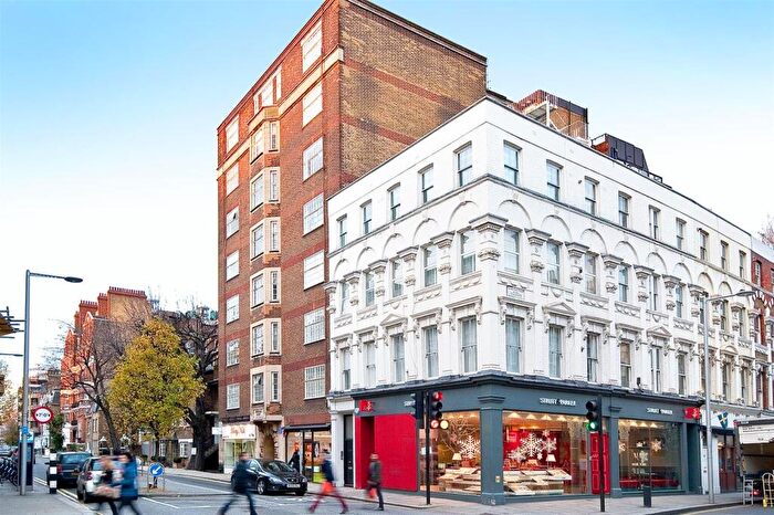 Flat For Sale In Donovan Court, Drayton Gardens, London, SW10
