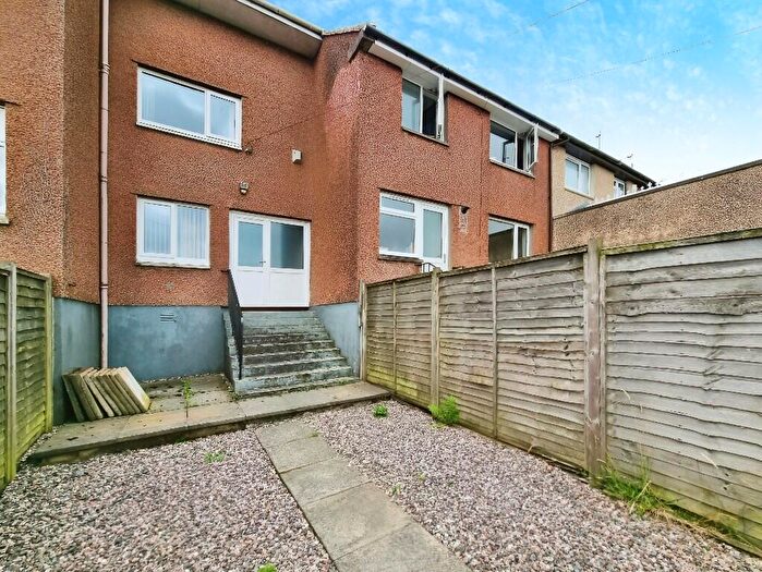3 Bedroom Terraced House To Rent In Cromarty Court, Glenrothes, Fife, KY6