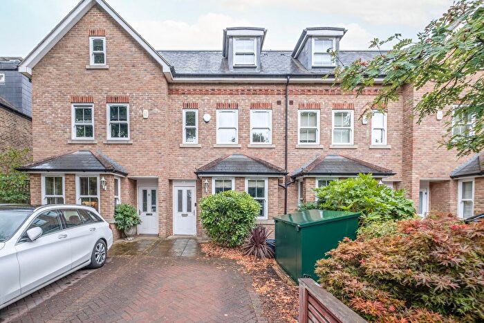 4 Bedroom Terraced House For Sale In Connaught Road, Teddington, TW11