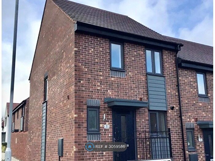 2 Bedroom End Of Terrace House To Rent In Booth Crescent, Telford, TF3