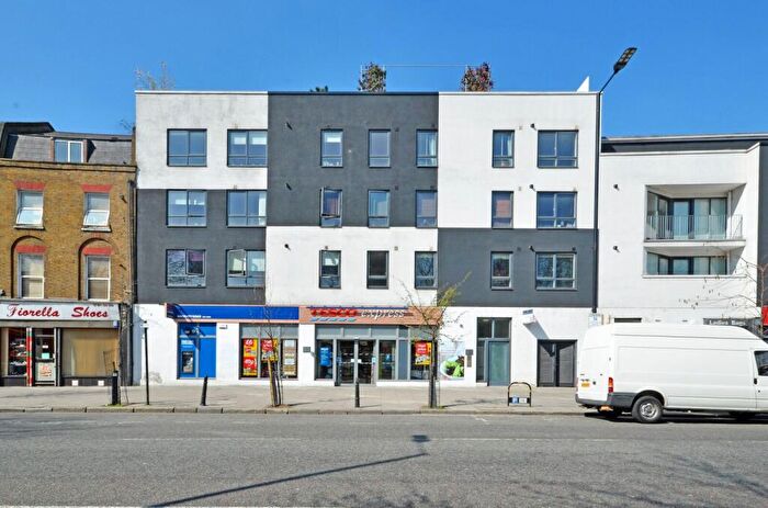 2 Bedroom Flat To Rent In Hackney Road, Shoreditch, London, E2
