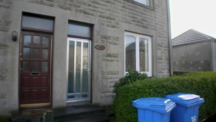 1 Bedroom Flat To Rent In Randolph Street, Cowdenbeath, KY4
