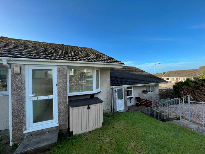 2 Bedroom Terraced Bungalow To Rent In Fortescue Close, Foxhole, PL26
