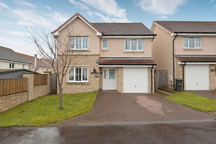 4 Bedroom Detached House For Sale In East Mains Mews, Broxburn, EH52