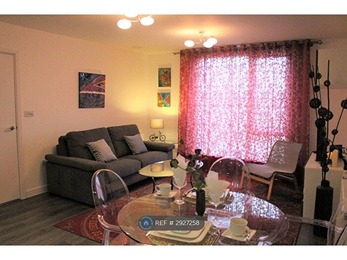 1 Bedroom Flat To Rent In Lea House, Maidenhead, SL6