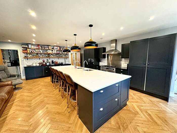 6 Bedroom Detached House To Rent In Bury Old Road, Prestwich, M25