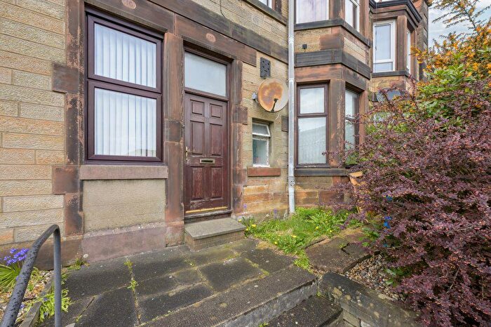 2 Bedroom Flat For Sale In Townhill Road, Dunfermline, KY12