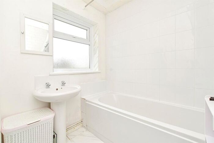 2 Bedroom Terraced House For Sale In Cyprus Road, Portsmouth, Hampshire, PO2