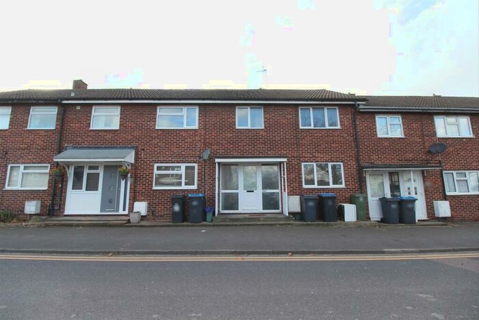3 Bedroom House To Rent In Tilbury Mead, Harlow, CM18