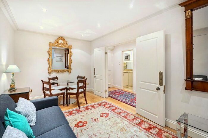 1 Bedroom Flat To Rent In Pavilion Road, Knightsbridge, SW1X