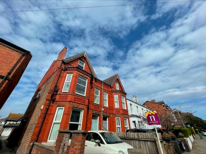 3 Bedroom Flat To Rent In Church Road, West Kirby, Wirral, CH48